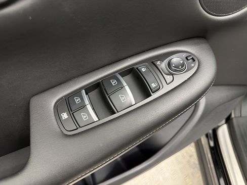 Used 2023 INFINITI QX50 Luxe AWD/4WD image 13