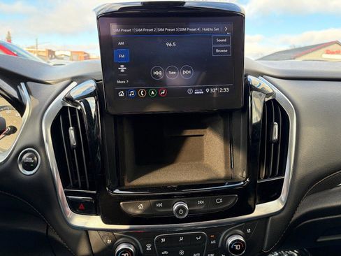 Used 2021 Chevrolet Traverse Premier image 15