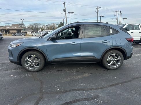 New 2026 Ford Escape ST-Line w/ Tech Pack #1 AWD/4WD image 11