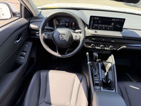 Used 2025 Honda Accord EX-L image 19