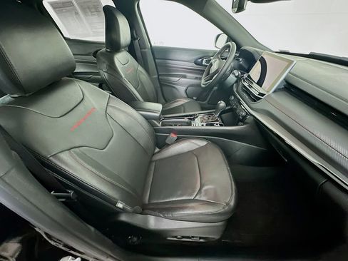 Certified 2025 Jeep Compass Trailhawk w/ Trailhawk Elite Group image 39