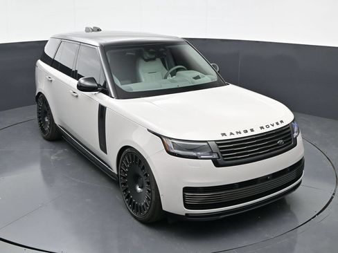 Used 2025 Land Rover Range Rover SV AWD/4WD image 35