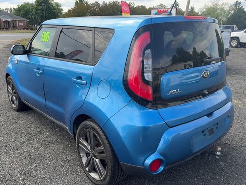 Used 2015 Kia Soul + w/ Audio Package FWD image 4