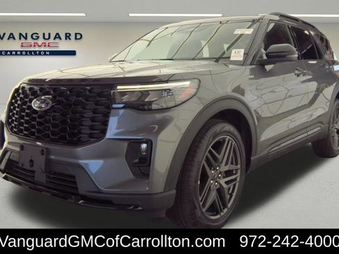 Used 2025 Ford Explorer ST-Line w/ ST-Line Street Pack image 1