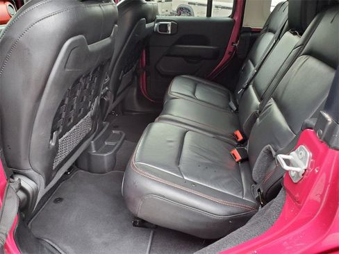 Used 2021 Jeep Wrangler Unlimited Rubicon w/ Xtreme Recon 35" Tire Package image 12