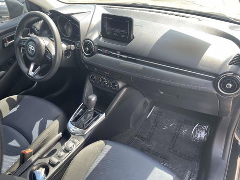 Used 2020 Toyota Yaris LE image 26