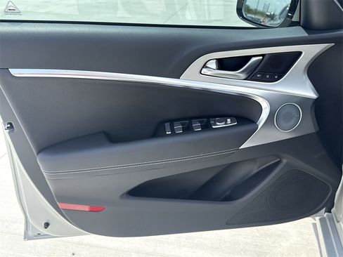 New 2026 Genesis G70 2.5T Prestige image 9