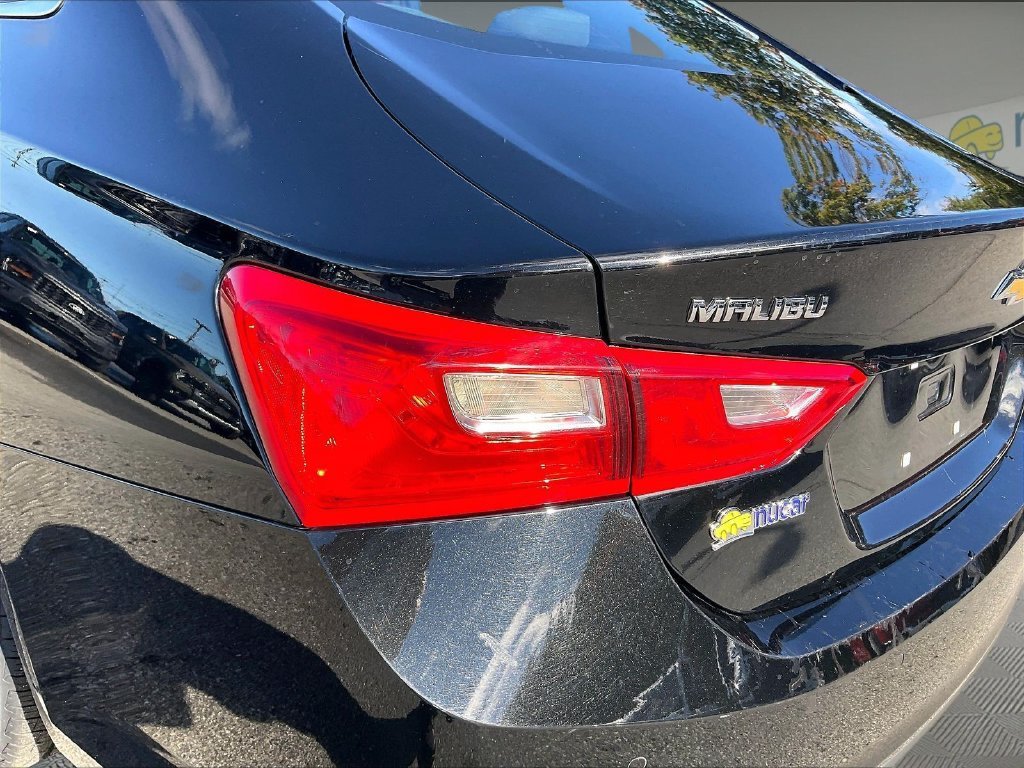 Used 2025 Chevrolet Malibu LT FWD image 30