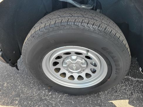 Certified 2021 Chevrolet Silverado 1500 W/T w/ WT Value Package image 38