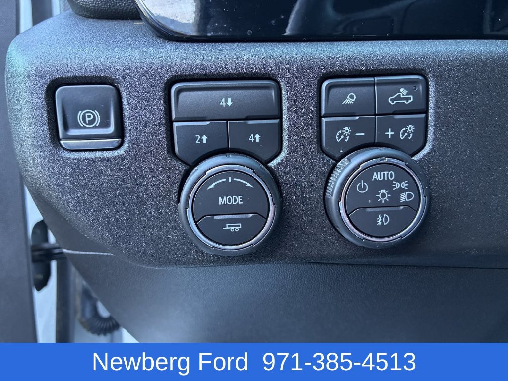 Used 2025 Chevrolet Silverado 2500 LT w/ Safety Package AWD/4WD image 15