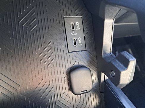 Used 2025 Toyota Tacoma SR5 RWD image 28