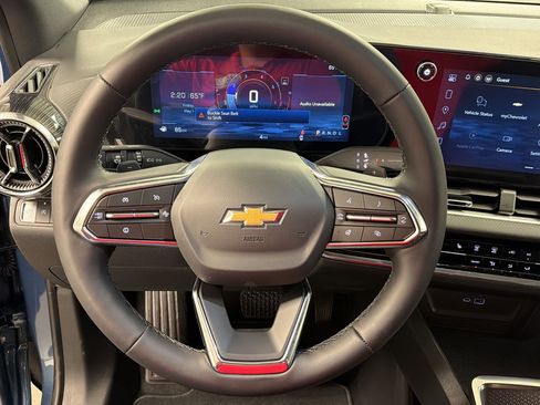 New 2026 Chevrolet Equinox LT w/ Safety and Technology Package FWD image 15