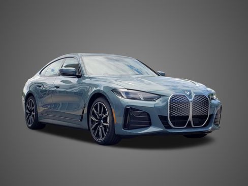 New 2026 BMW i4 xDrive40i w/ M Sport Package AWD/4WD image 3
