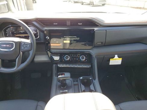 New 2026 GMC Sierra 1500 AT4 w/ AT4 Premium Package AWD/4WD image 15