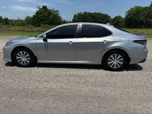 Used 2023 Toyota Camry LE FWD image 8
