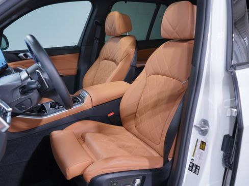 Used 2025 BMW X5 M60i w/ Executive Package AWD/4WD image 7