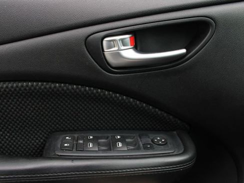 Used 2016 Dodge Dart SE w/ Convenience Group FWD image 8