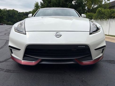 Used 2013 Nissan 370Z NISMO RWD image 33