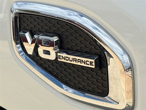 Used 2017 Nissan Titan SL image 10