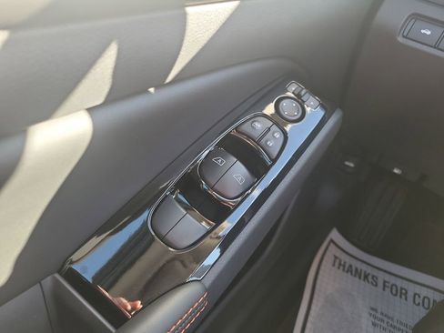 New 2025 Nissan Altima 2.5 SR image 12