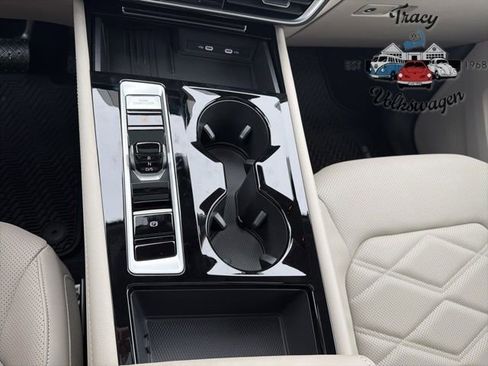 New 2026 Volkswagen Atlas SE image 13