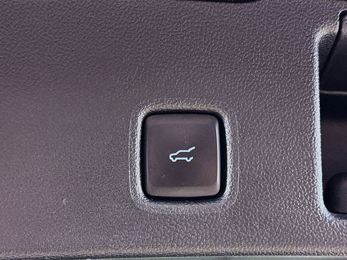 Used 2022 Ford Escape SEL image 28