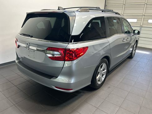 Used 2020 Honda Odyssey EX-L image 3