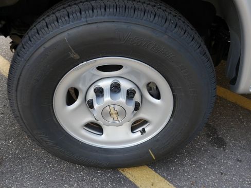 New 2025 Chevrolet Express 2500 w/ Driver Convenience Package image 24