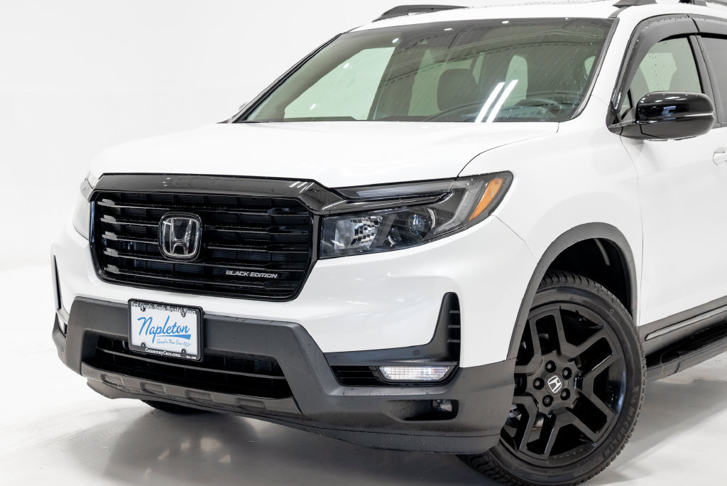 Used 2024 Honda Passport Black Edition image 4