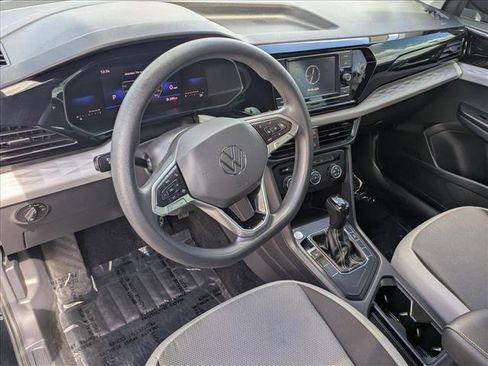 Used 2022 Volkswagen Taos S image 10