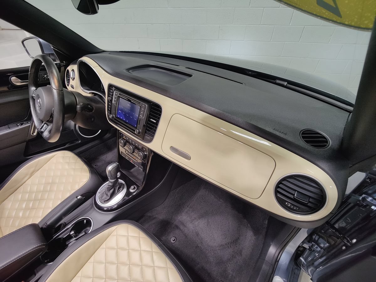 Used 2019 Volkswagen Beetle 2.0T Final Edition SEL FWD image 12