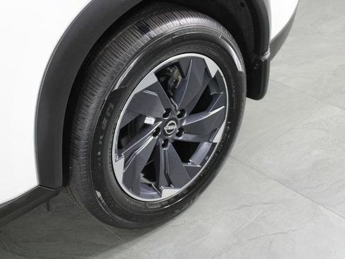 Certified 2024 Nissan Rogue SV w/ SV Premium Package image 13