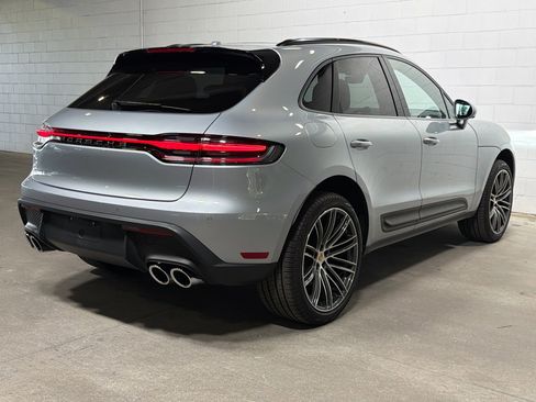 Certified 2026 Porsche Macan AWD/4WD image 7