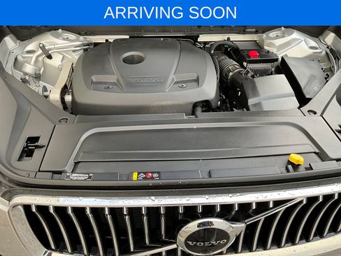 Used 2022 Volvo XC90 T6 Momentum w/ Advanced Package image 25