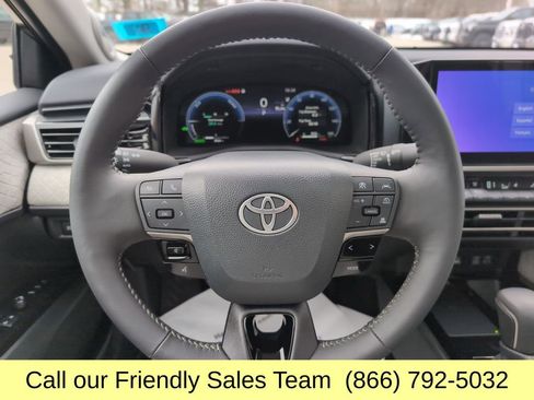 Used 2025 Toyota Camry XLE w/ Premium Package image 18