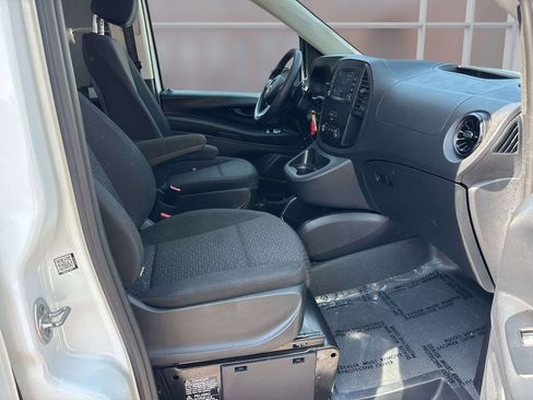 Used 2022 Mercedes-Benz Metris image 15