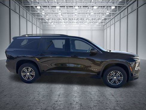 Used 2026 Chevrolet Traverse LT AWD/4WD image 4