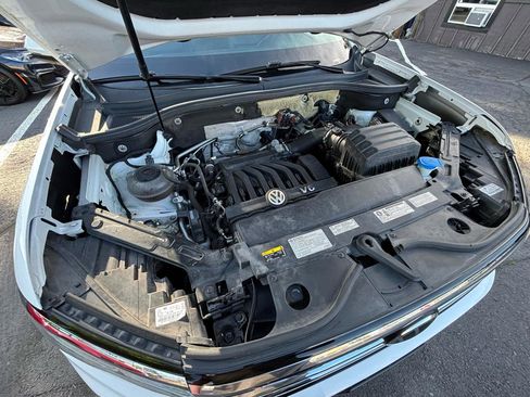 Used 2021 Volkswagen Atlas SE w/ Towing Package AWD/4WD image 13