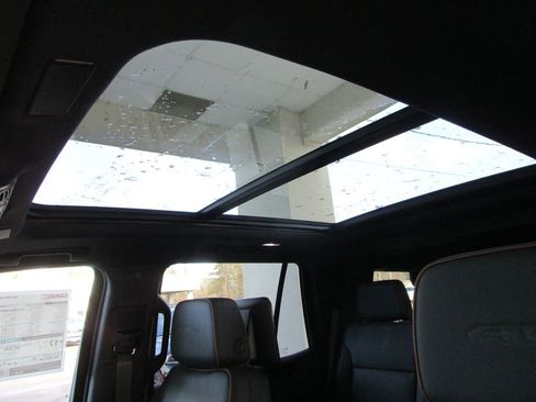 New 2026 GMC Yukon AT4 w/ AT4 Premium Plus Package image 29