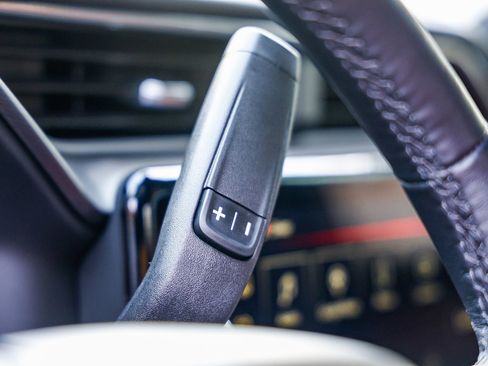 Used 2024 GMC Sierra 3500 Denali Ultimate image 20