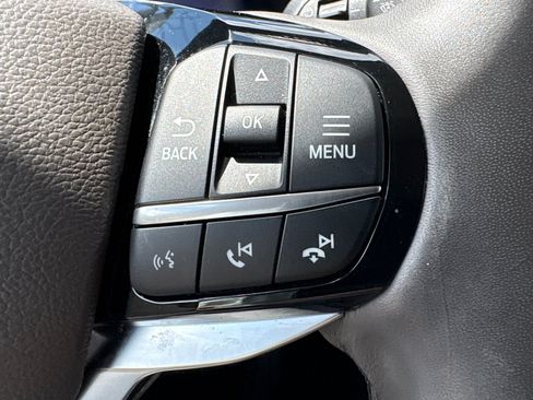 Used 2023 Ford Explorer Platinum w/ Technology Package AWD/4WD image 19