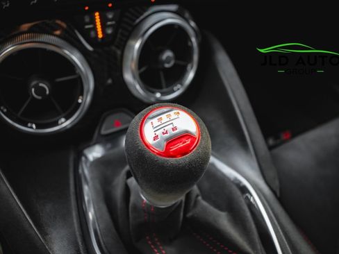 Used 2022 Chevrolet Camaro ZL1 RWD image 16