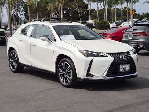Used 2025 Lexus UX 300h AWD w/ Accessory Package (Z2) image 3