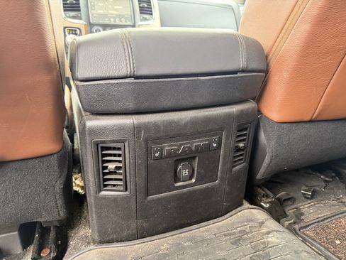 Used 2017 RAM 1500 Laramie Longhorn image 25