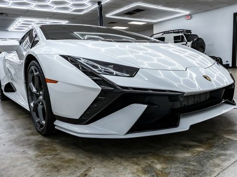 Used 2023 Lamborghini Huracan Tecnica image 67