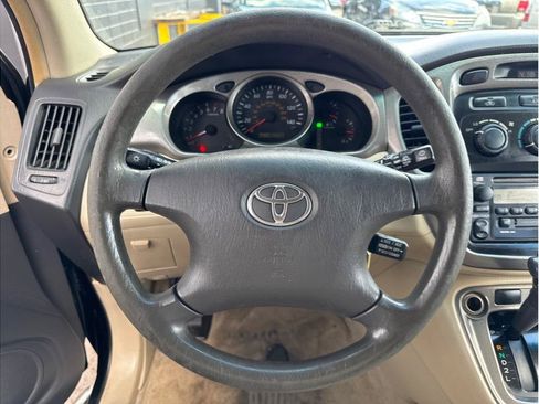 Used 2001 Toyota Highlander 4WD V6 image 14