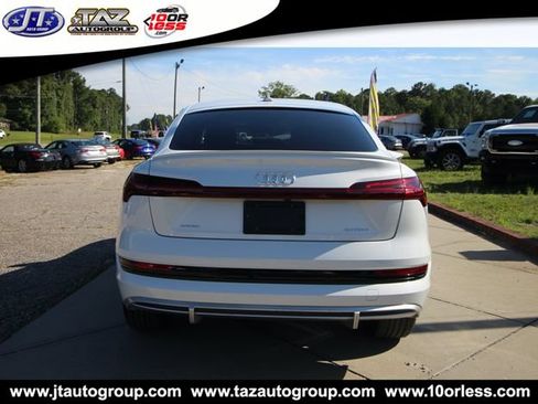 Used 2022 Audi e-tron Premium Plus w/ Premium Plus Package AWD/4WD image 6