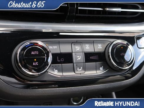 Used 2024 Buick Envista Sport Touring w/ Convenience I Package FWD image 38
