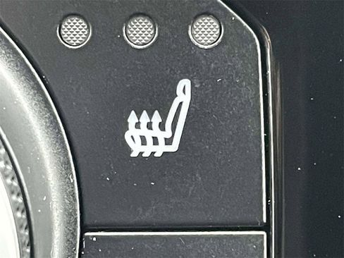 Used 2024 Toyota Highlander XLE image 20