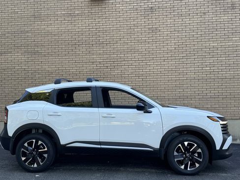 New 2026 Nissan Kicks SV w/ Cold Weather Package AWD/4WD image 14